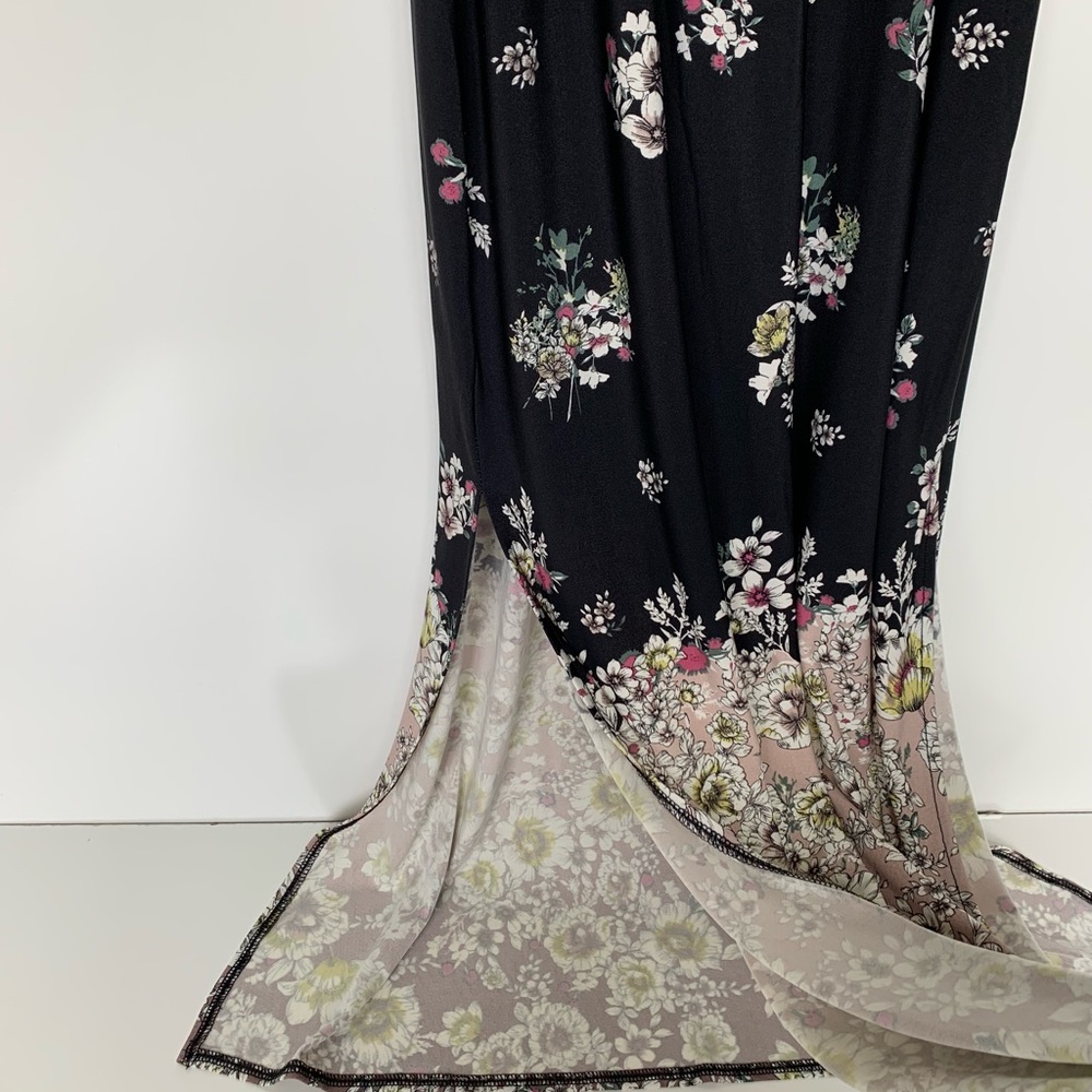NWOT Floral Maxi Dress - Picture 10 of 16